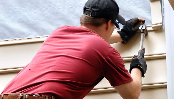 Professional siding replacement services to give your home a fresh new look in Lafayette, LA